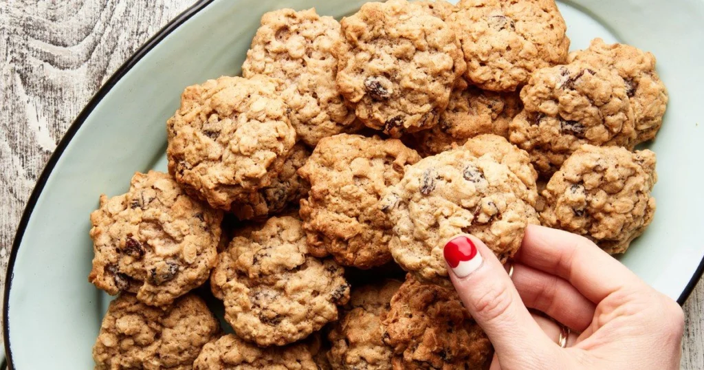 oatmeal raisin cookie